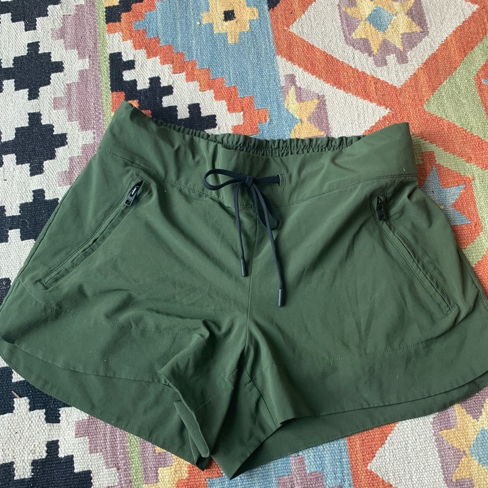 Athleta green short size 2
